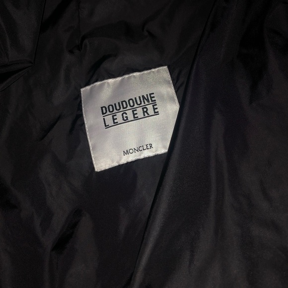 Moncler womens light down coat - Picture 15 of 15